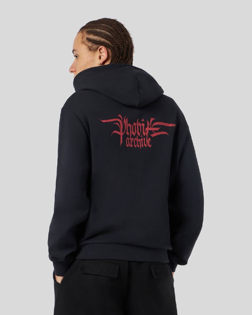 Phobia Archive FELPA NERA CON GRAFICA TRIPLE SKULL ROSSA Vendite Flash