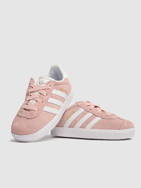 Luisaviaroma Sneakers Gazelle con lacci Presa