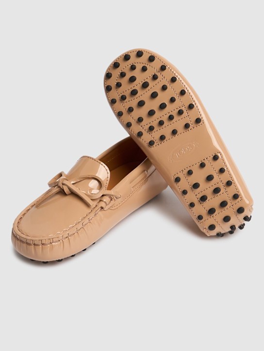Luisaviaroma Mocassini Gommino in vernice con lacci Offerta San Valentino
