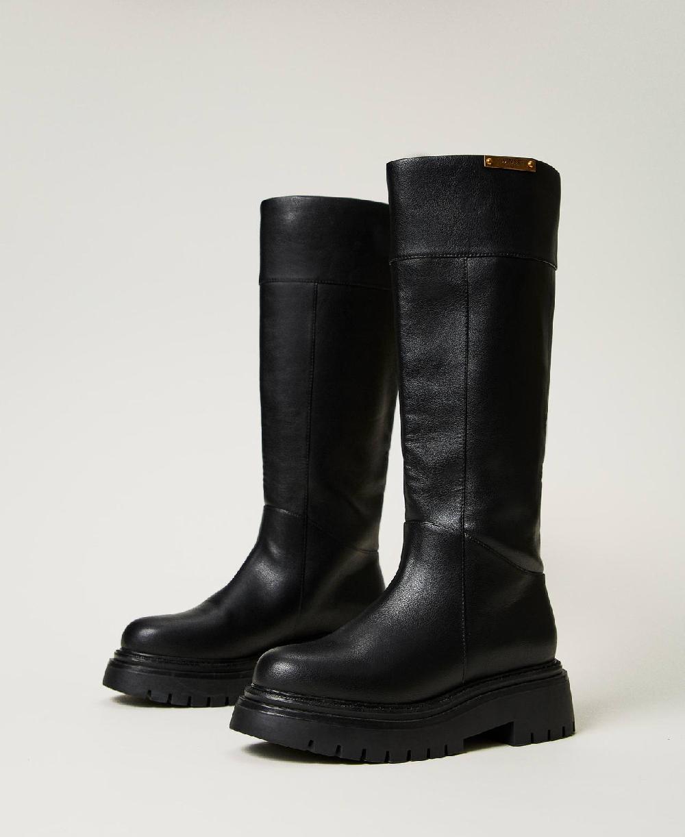 Scee by twin set Stivali alti con targhetta logo Fino Al -60%