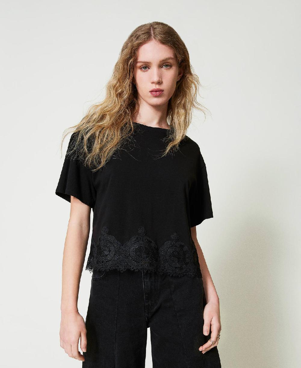 Scee by twin set T-shirt cropped con pizzo macramè Sottocosto