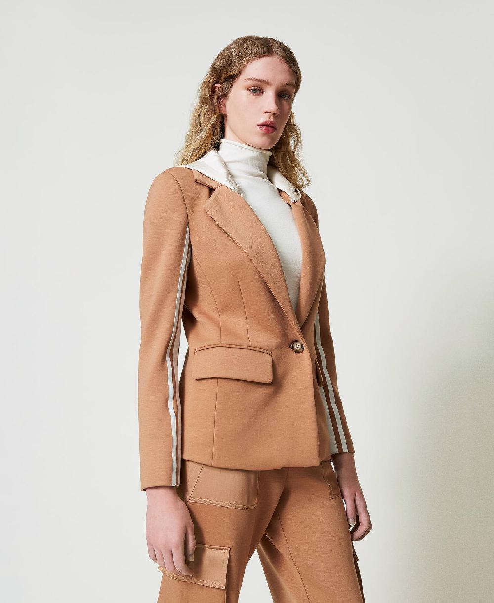 Scee by twin set Giacca blazer in tessuto scuba con cappuccio Economico