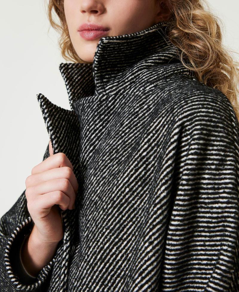 Scee by twin set Cappotto corto in panno bicolor Economico