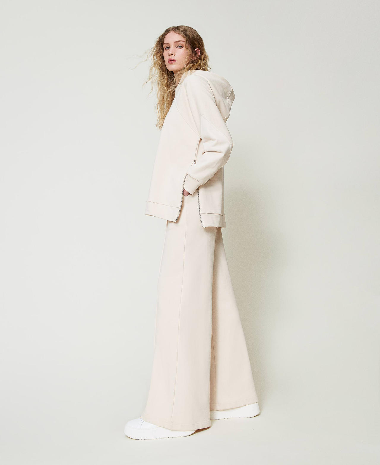 Scee by twin set Pantaloni a palazzo in felpa Offerta Pasqua