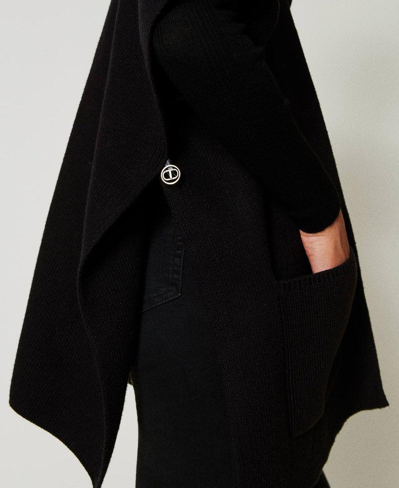 Scee by twin set Poncho in maglia con ricamo logo Fino Al -60%