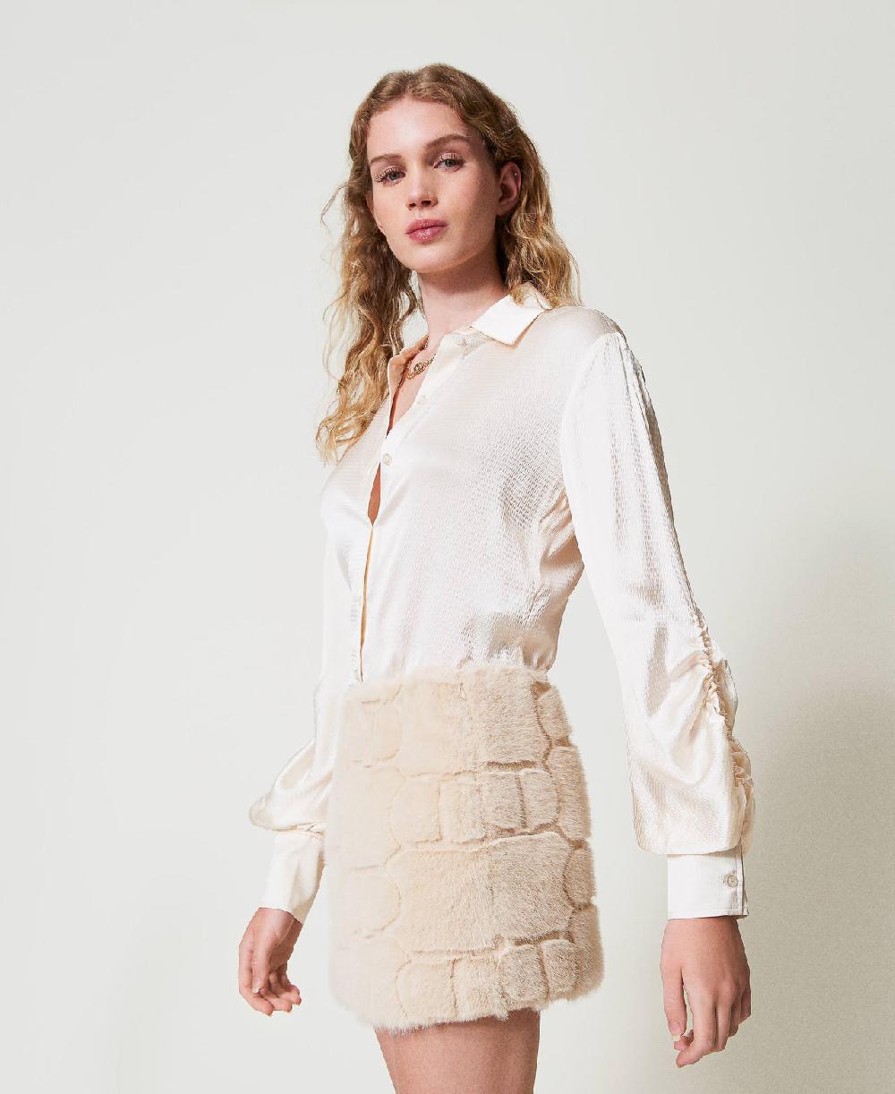 Scee by twin set Minigonna in faux fur con Oval T Offerta speciale della fabbrica