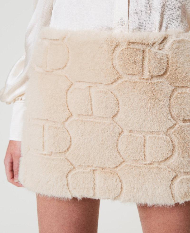 Scee by twin set Minigonna in faux fur con Oval T Offerta speciale della fabbrica