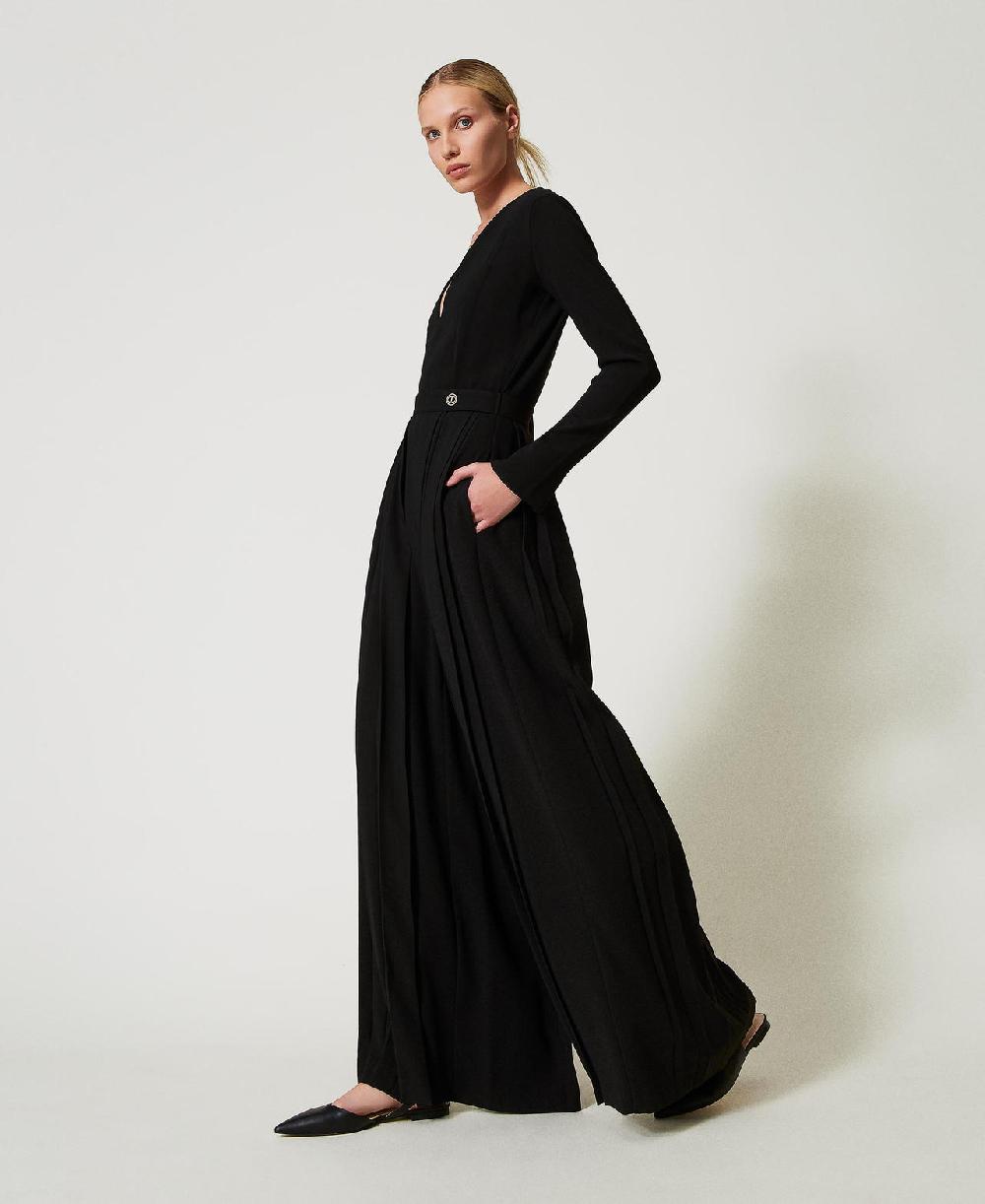 Scee by twin set Tuta in crêpe plissé con bottoni Pezzi Unici