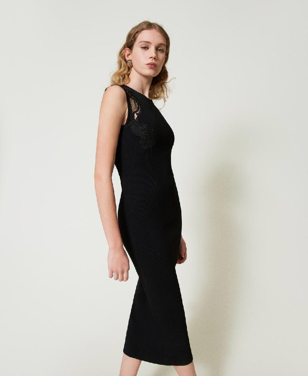 Scee by twin set Abito lungo in maglia con pizzo Prezzo Ridotto