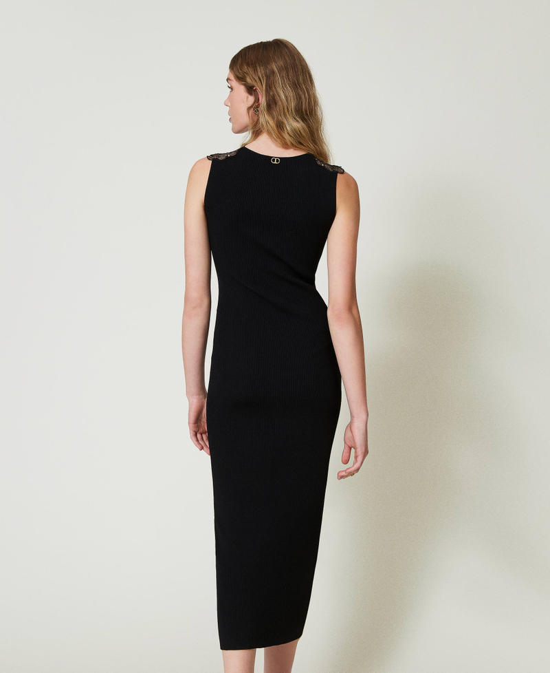 Scee by twin set Abito lungo in maglia con pizzo Prezzo Ridotto
