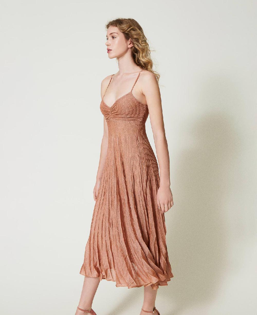Scee by twin set Abito lungo in maglia lurex plissé In Vendita