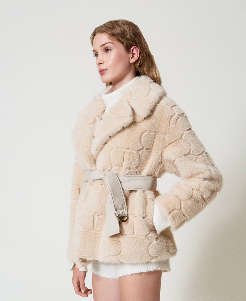 Scee by twin set Cappotto corto in faux fur con Oval T Vendite Flash