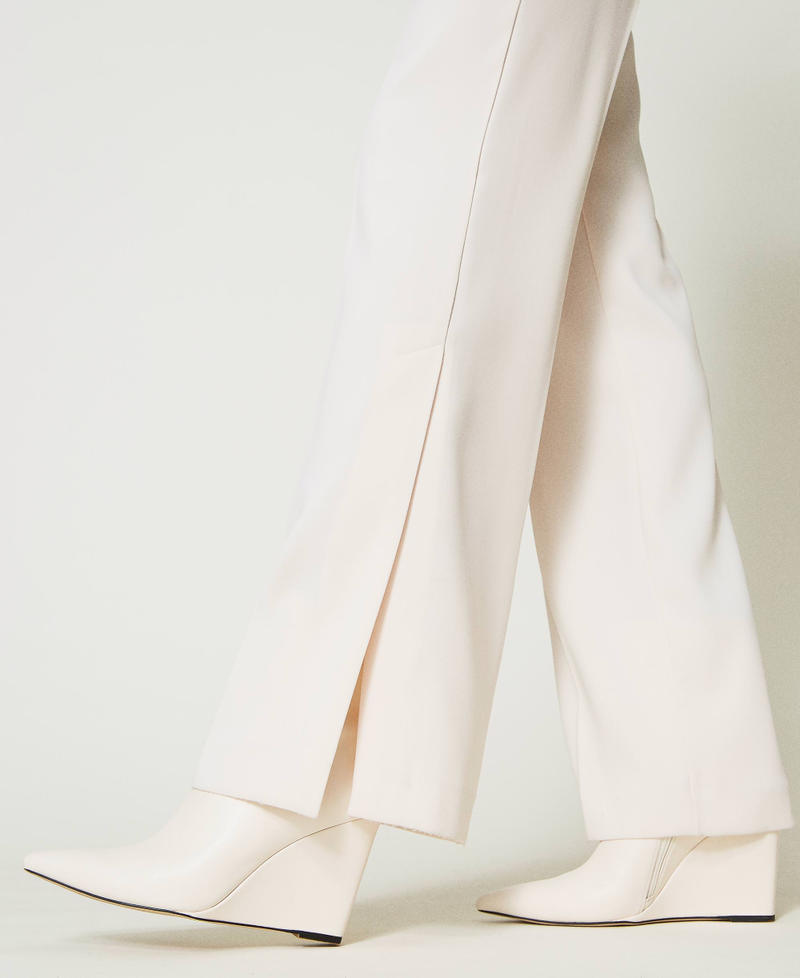 Scee by twin set Pantaloni straight leg con spacchi Ultimo giorno