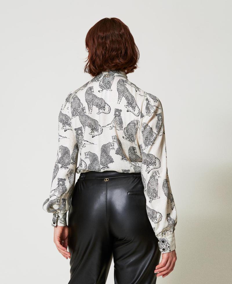Scee by twin set Camicia jacquard con stampa giaguaro Promozione