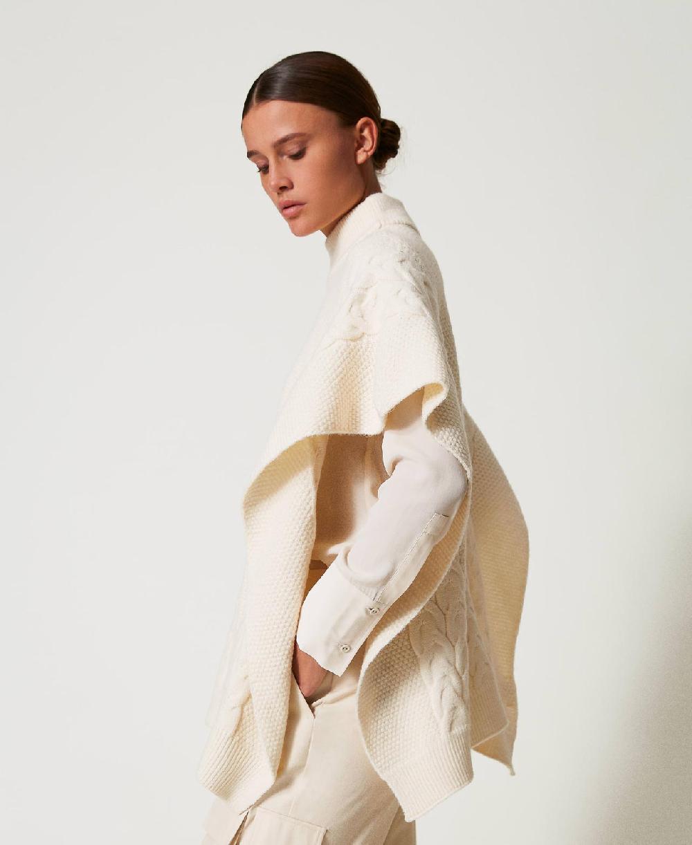 Scee by twin set Poncho in maglia con trecce Vendita Calda