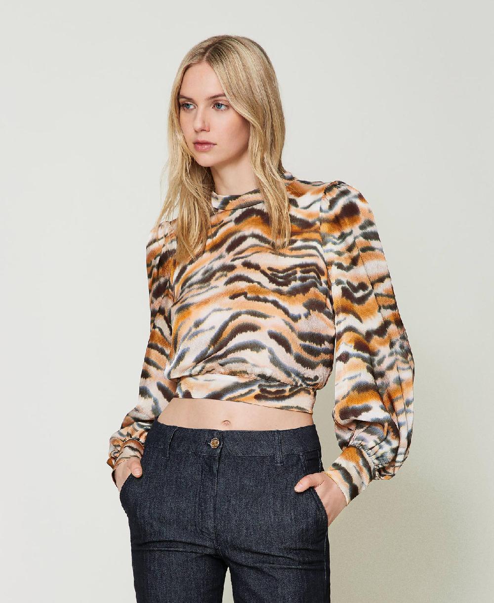 Scee by twin set Blusa cropped in raso animalier Offerta Pasqua